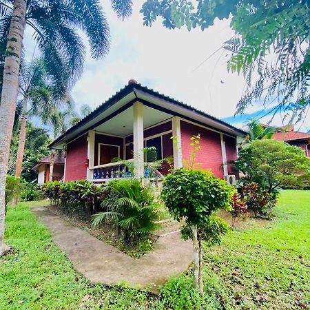 Khao Sok Nung House Hotel Khao Sok National Park Ngoại thất bức ảnh