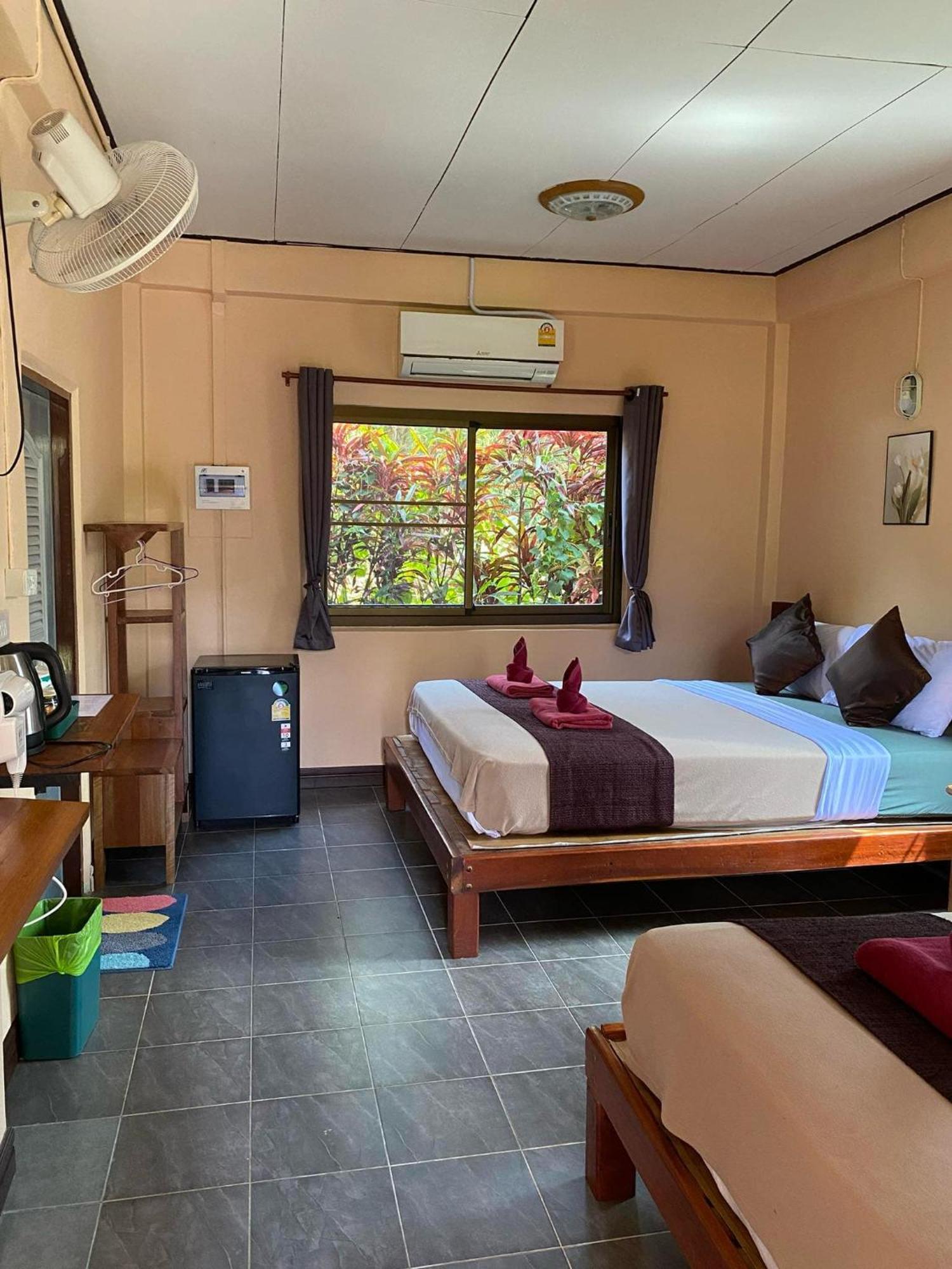Khao Sok Nung House Hotel Khao Sok National Park Ngoại thất bức ảnh